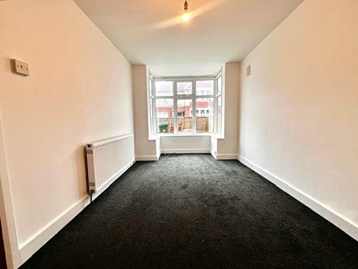 1 Bedroom Flat To Rent In Richmond Avenue Richmond Avenue Bognor Regis West Sussex, PO21