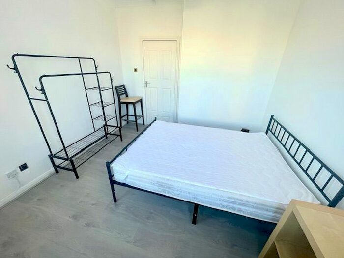 Property To Rent In Lewes Road, Brighton, BN2