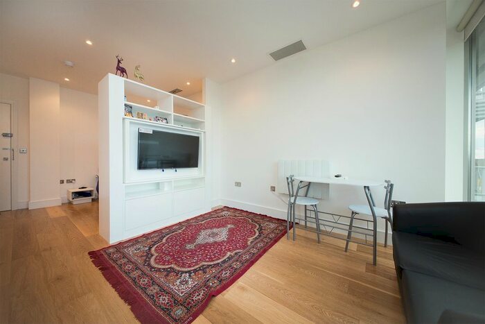 Studio To Rent In Staines Road, Hounslow, TW3