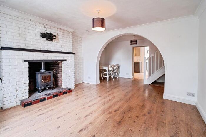 3 Bedroom Semi-Detached House For Sale In School Road, Upwell, Wisbech, PE14