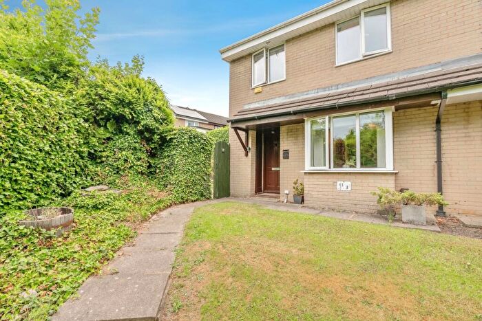 2 Bedroom Mews For Sale In Kirkfell Drive, Burnley, Lancashire, BB12
