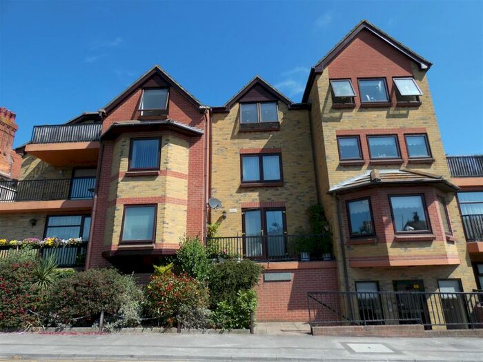 2 Bedroom Flat To Rent In WestCliff Road, Broadstairs, CT10