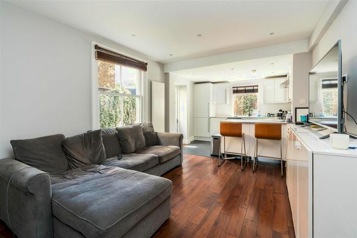 2 Bedroom Maisonette To Rent In Rectory Grove, London, SW4