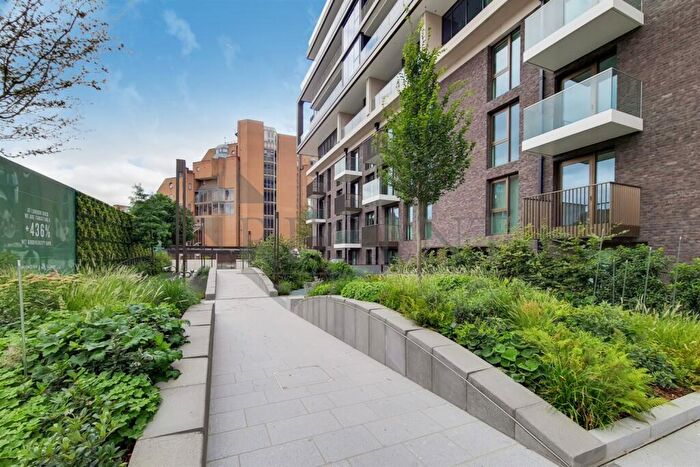 1 Bedroom Apartment To Rent In Merino Gardens, London Dock, E1W