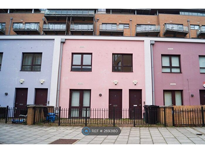 1 Bedroom Flat To Rent In Lower College Street, Bristol, BS1