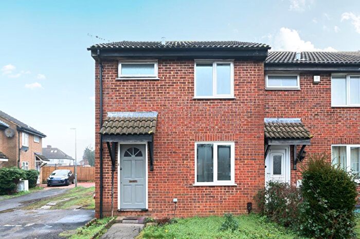 3 Bedroom End Of Terrace House To Rent In Redhouse Close, High Wycombe, HP11