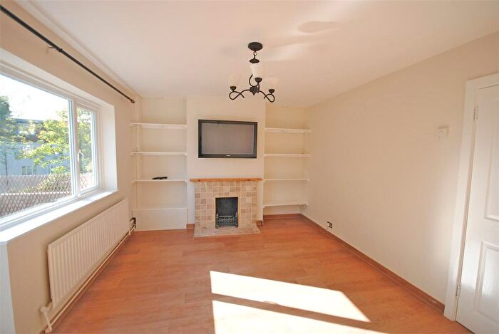 2 Bedroom Maisonette To Rent In Haggard Road, Twickenham, TW1