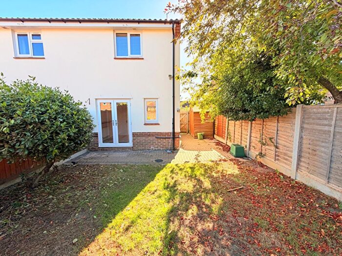 2 Bedroom Semi-Detached House To Rent In Hallcroft Chase, Highwoods, Colchester, Essex, CO4
