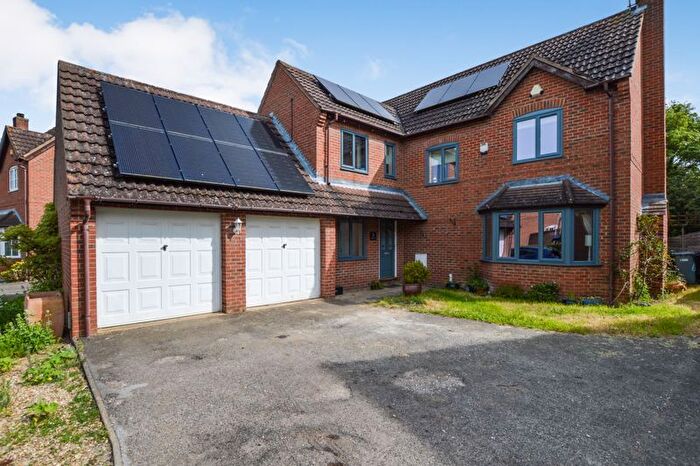4 Bedroom Detached House For Sale In Fenton Drive, Carlby, Stamford, PE9