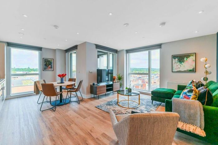 1 Bedroom Flat To Rent In Redhill, Croydon, Redhill, RH1