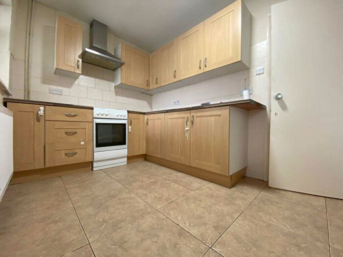 3 Bedroom House To Rent In Torridge Road, SL3