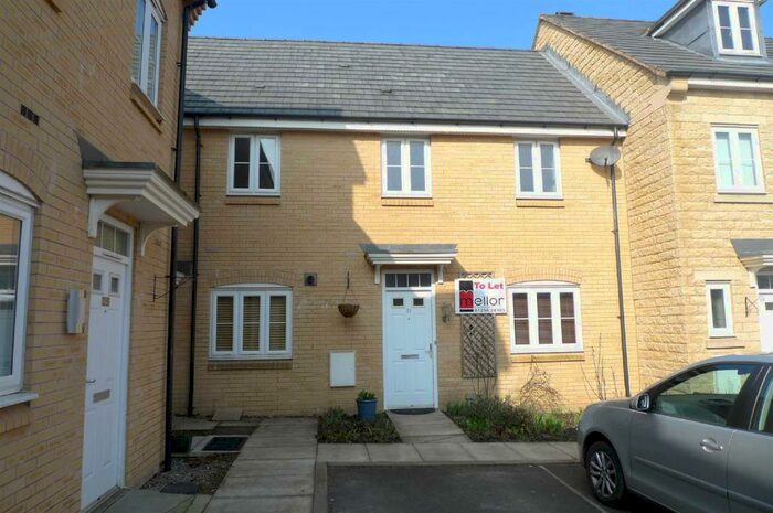 3 Bedroom Mews To Rent In Otterhole Close, Buxton, SK17