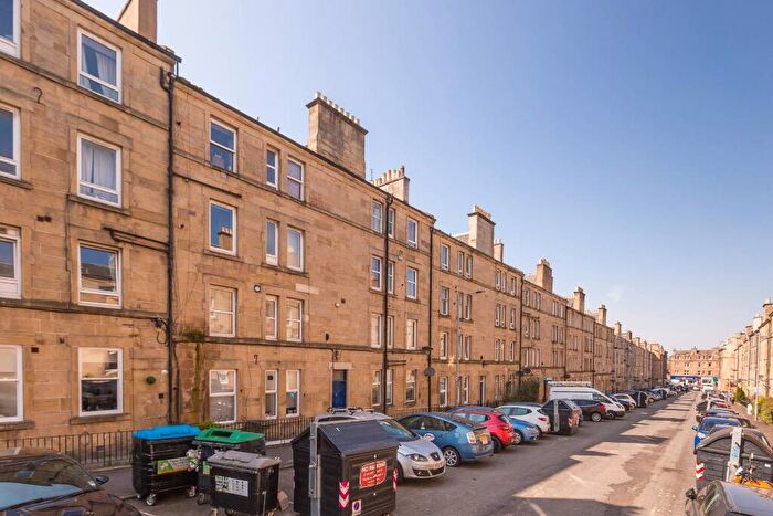1 Bedroom Flat To Rent In Wardlaw Place, Gorgie, Edinburgh, EH11