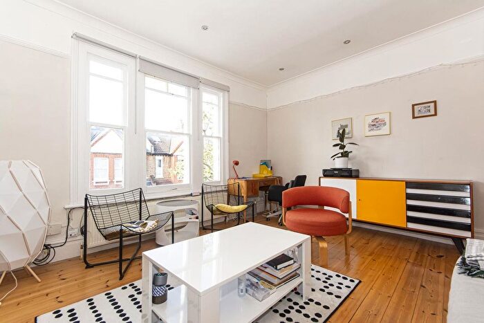 1 Bedroom Terraced House To Rent In Galesbury Road, London, SW18