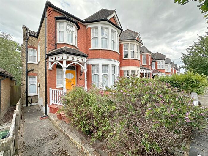 4 Bedroom End Of Terrace House For Sale In Harlech Road, London, N14