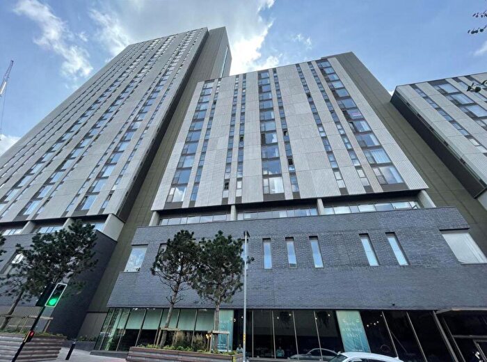 2 Bedroom Apartment For Sale In Oxygen Tower, Store Street, Manchester, M1