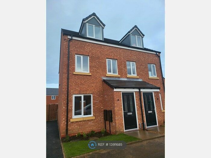 3 Bedroom Semi-Detached House To Rent In Constantine Drive, Peterborough, PE2