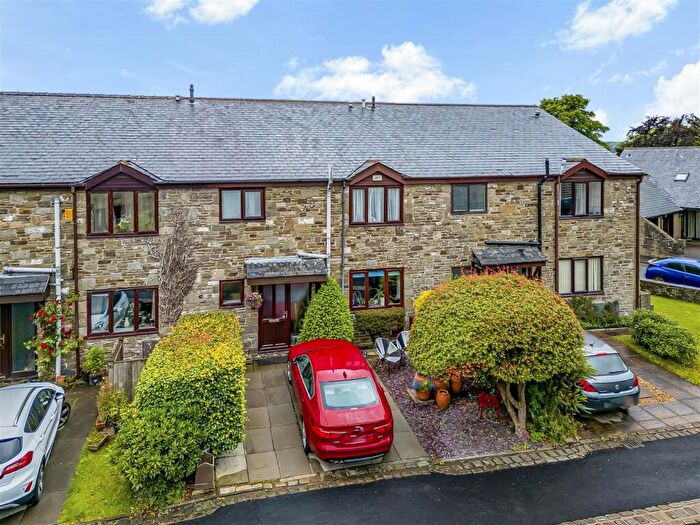 3 Bedroom Terraced House For Sale In Johnny Barn Cottages, Rossendale, BB4