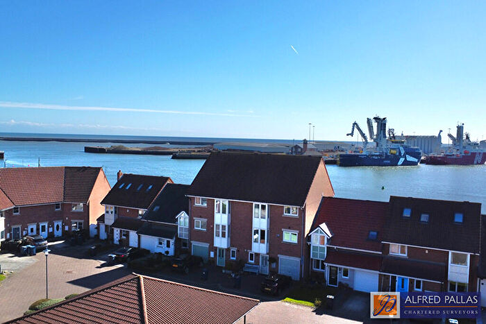 4 Bedroom Terraced House For Sale In Haven Court, North Haven, SR6