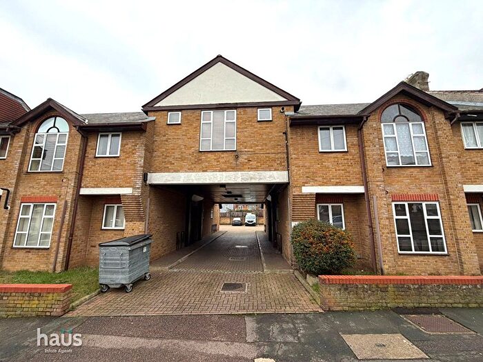 1 Bedroom Flat To Rent In Shakespeare Road, Gillingham, ME7