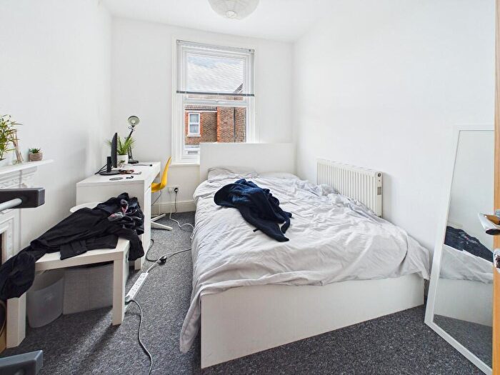 1 Bedroom House Of Multiple Occupation To Rent In St. Augustine Road, Portsmouth, Hampshire, PO4