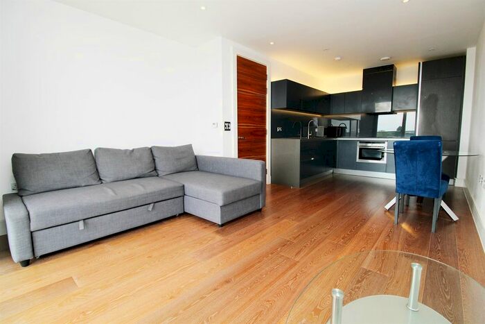 1 Bedroom Flat To Rent In Tizzard Grove, London, SE3