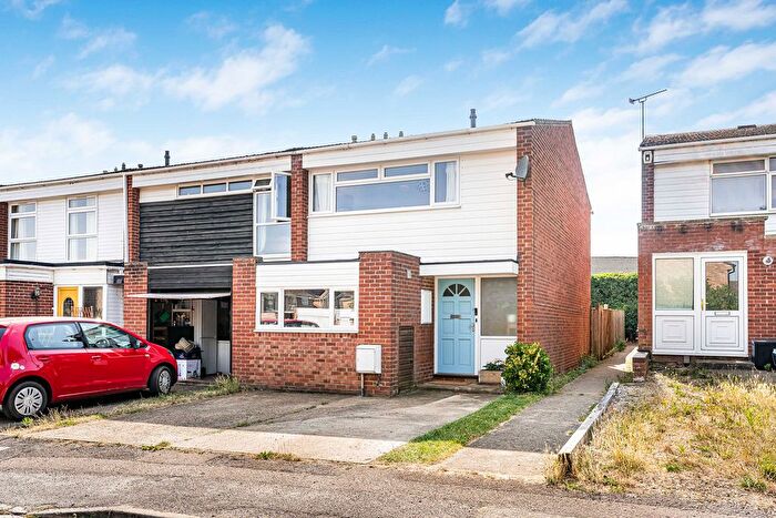 3 Bedroom End Of Terrace House For Sale In Stockey End, Abingdon, OX14