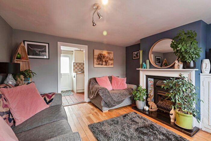 1 Bedroom Terraced House For Sale In Arlesey Road, Ickleford, Hitchin, Hertfordshire, SG5