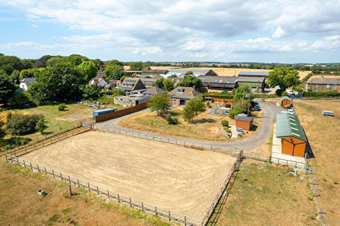 4 Bedroom Detached Bungalow For Sale In East Langdon Road, Guston, CT15