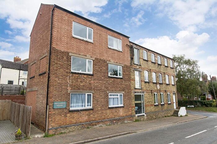 2 Bedroom Apartment To Rent In Denford Road, Ringstead, NN14