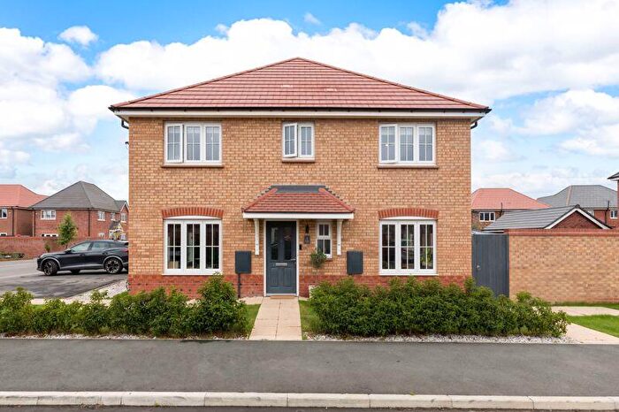 3 Bedroom Semi-Detached House For Sale In Mill Race Close, Burscough, L40