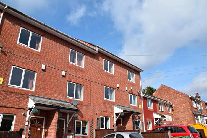 6 Bedroom House To Rent In Russell Road, Nottingham, NG7