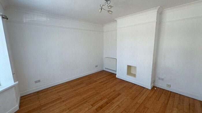 2 Bedroom Bungalow To Rent In Gorse Road, Grantham, Nottingham, NG31