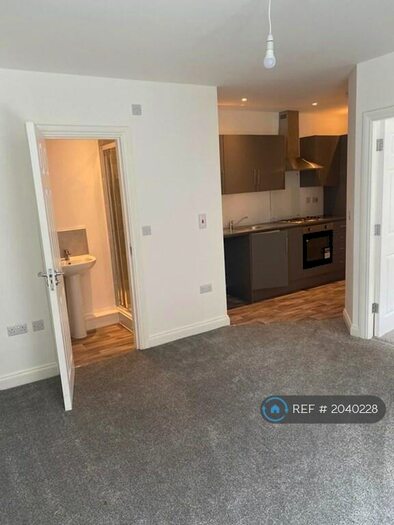 Studio To Rent In Whitehall Street, Rochdale, OL16