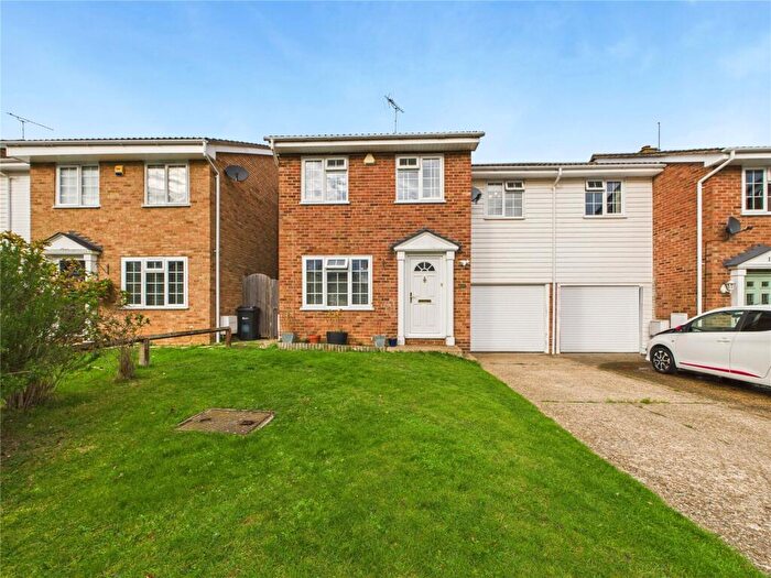 4 Bedroom End Of Terrace House For Sale In Juniper Crescent, Witham, Essex, CM8