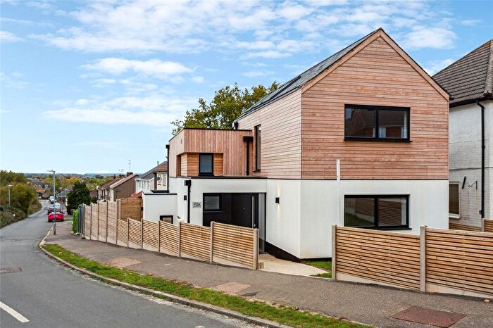 4 Bedroom Detached House For Sale In Masefield Avenue, Borehamwood, Hertfordshire, WD6