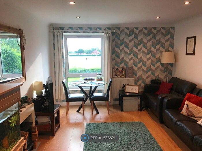 1 Bedroom Maisonette To Rent In Peel Close, York, YO10