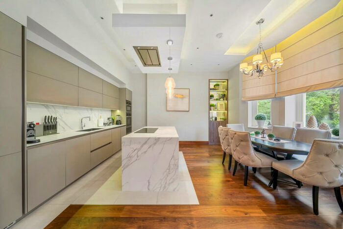 3 Bedroom Apartment For Sale In North Gate, St John's Wood, NW8