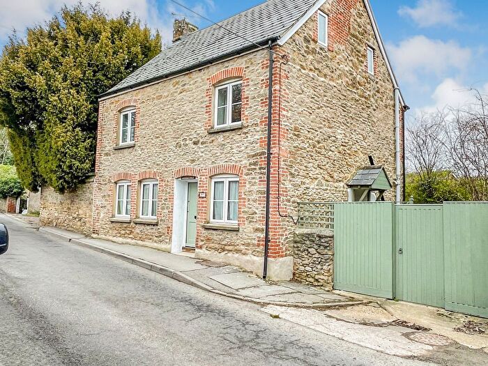 4 Bedroom Detached House For Sale In Eastrop, Highworth, Swindon, SN6