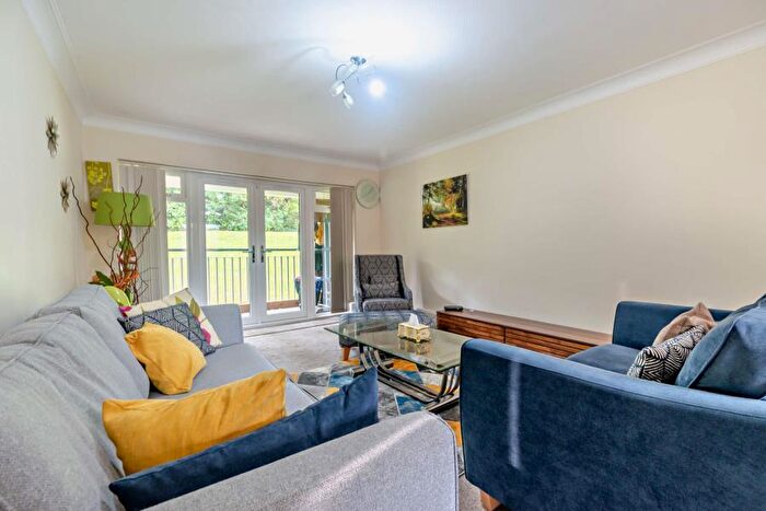 2 Bedroom Apartment To Rent In Woodhouse Eaves, Northwood, HA6