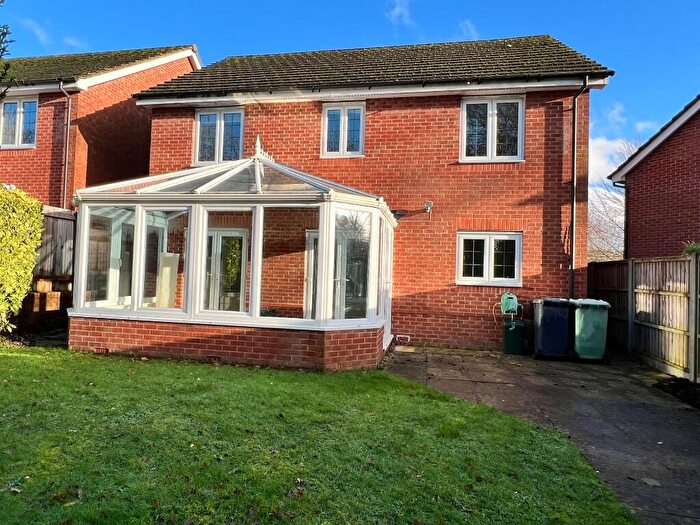 4 Bedroom Detached House To Rent In Beggarwood, Basingstoke, Hampshire, RG22