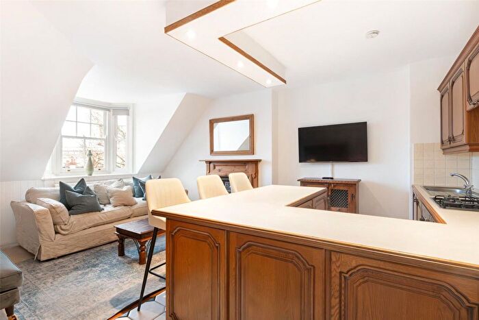 2 Bedroom Flat To Rent In Addison Gardens, Brook Green, London, W14