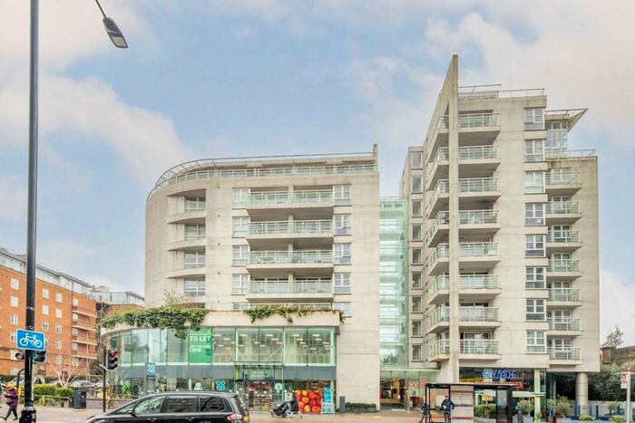 2 Bedroom Flat To Rent In Upper Richmond Road, London, SW15