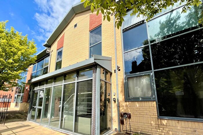 2 Bedroom Apartment To Rent In Sherwood Rise, NG7