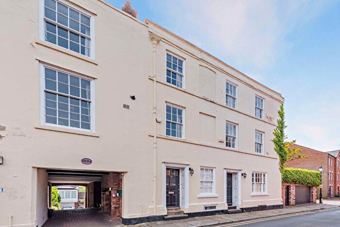 3 Bedroom Town House For Sale In Within The City Walls, CH1