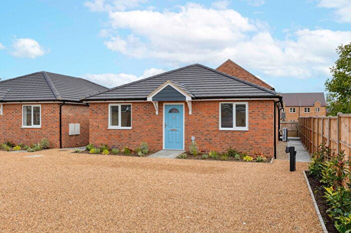 3 Bedroom Detached Bungalow For Sale In Broad Street, SG17