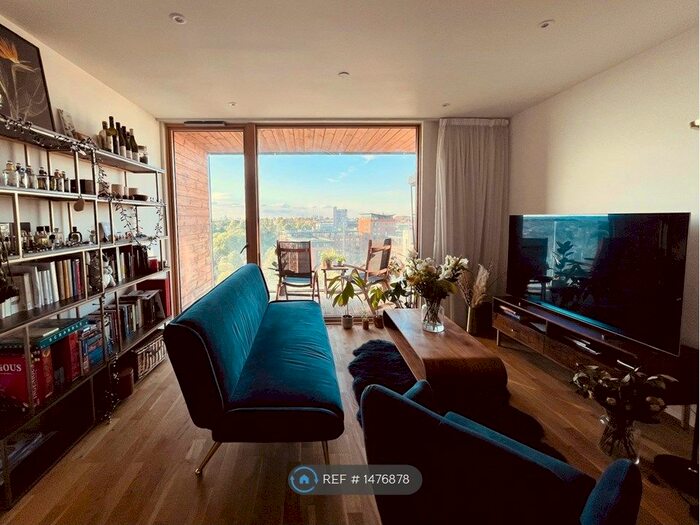 2 Bedroom Flat To Rent In St Mark's Square, Bromley, BR2