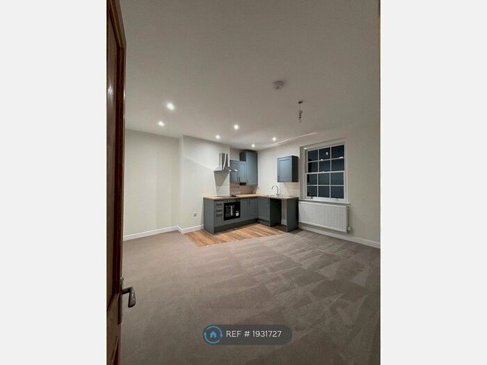 2 Bedroom Flat To Rent In London Road, King's Lynn, PE30