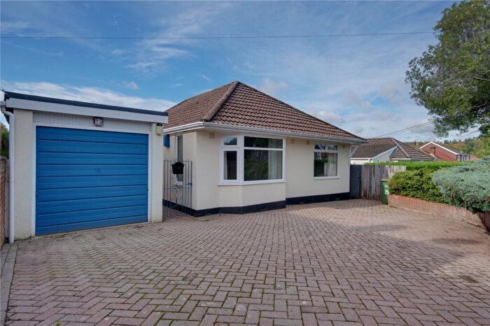 2 Bedroom Bungalow For Sale In Haig Road, Bishopstoke, SO50
