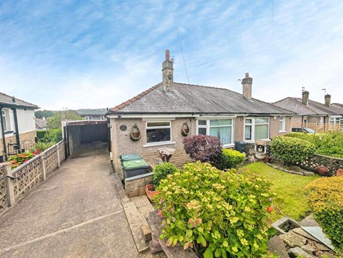 2 Bedroom Semi-Detached Bungalow For Sale In St Aidans Road, Baildon, BD17